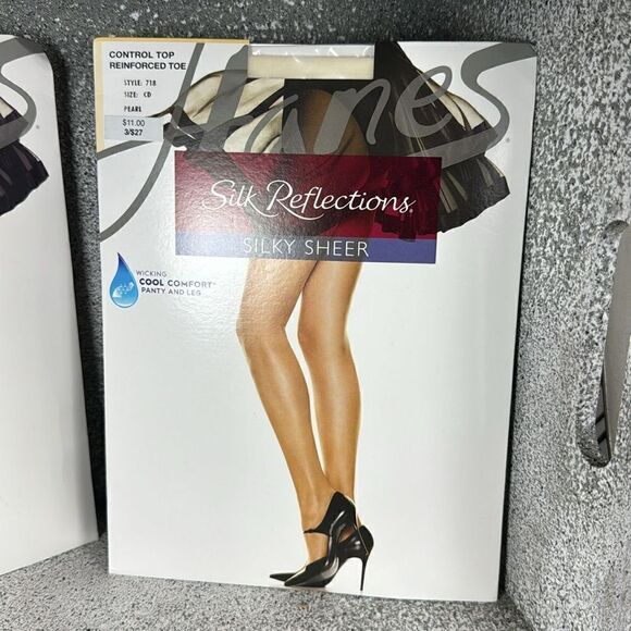 NIB Silk Reflections Y2K Control Top Pantyhose Taupe Pearl Medium - Picture 2 of 6